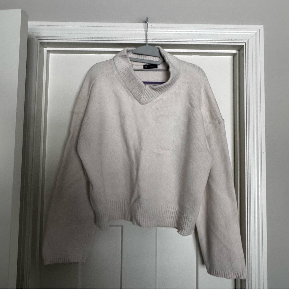 GAP Textured Knit Sweater in Cream size Medium Tall